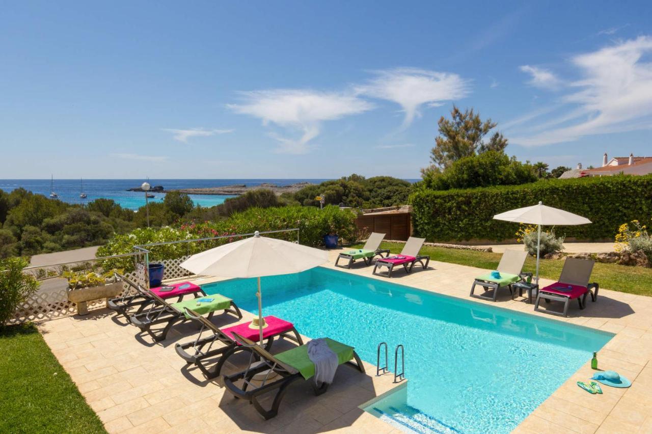 Paradis By *